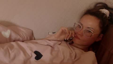 say meow and send tip  online show from 06/09/26, 04:29