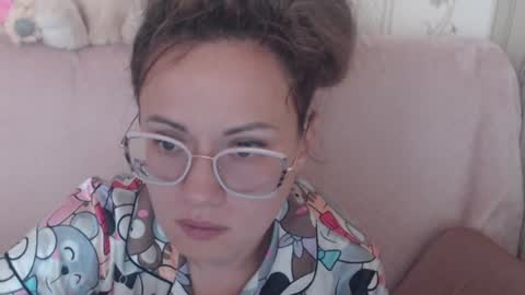 say meow and send tip  online show from 06/10/26, 08:24