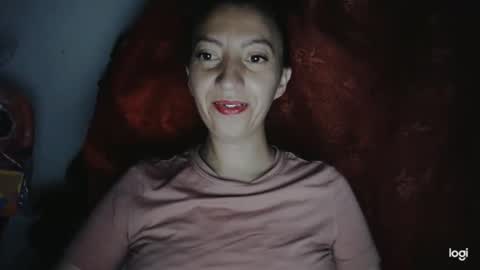 Snapshot of candymilfff chatting on 12/10/24, 04:24 candymilfff online show from 12/10/24, 04:24