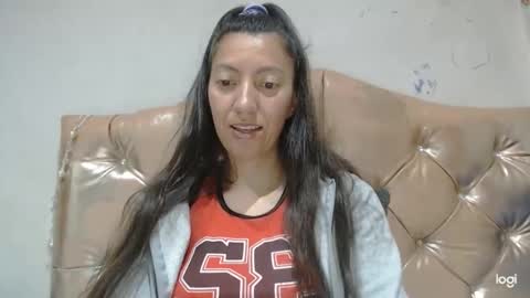 Snapshot of candymilfff chatting on 02/11/25, 09:35 candymilfff online show from 02/11/25, 09:35