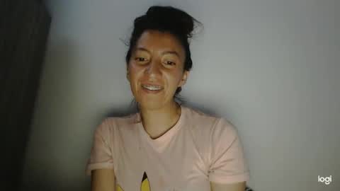Snapshot of candymilfff chatting on 03/01/25, 04:26 candymilfff online show from 03/01/25, 04:26