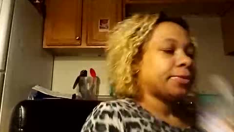 candyredxo2024 online show from 09/15/25, 02:22