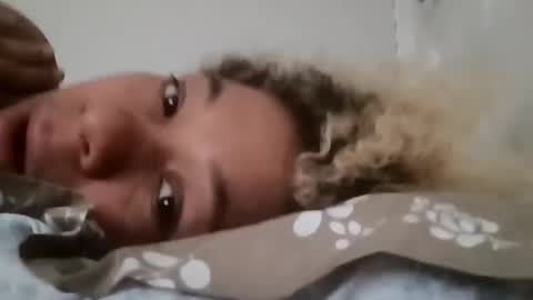 candyredxo2024 online show from 09/21/25, 01:24