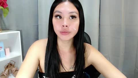 Snapshot of candysweetcum_ chatting on 04/10/26, 08:57 CALL ME SAM online show from 04/10/26, 08:57