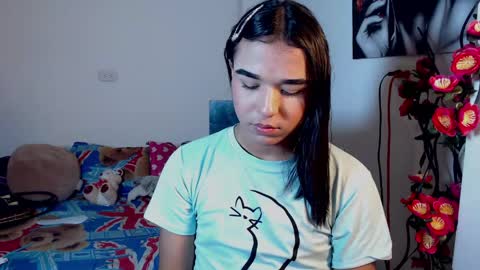 Snapshot of candyy_doll_ chatting on 05/14/26, 05:25 candyy_doll_ online show from 05/14/26, 05:25