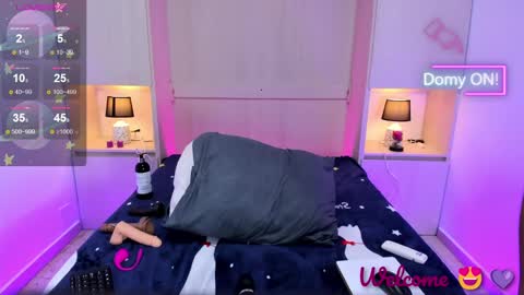  Dulce Maria  online show from 01/10/25, 10:57