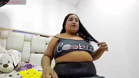 Snapshot of canela17 chatting on 09/13/25, 01:44 canela17 online show from 09/13/25, 01:44