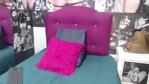 Canela online show from 09/08/25, 05:56