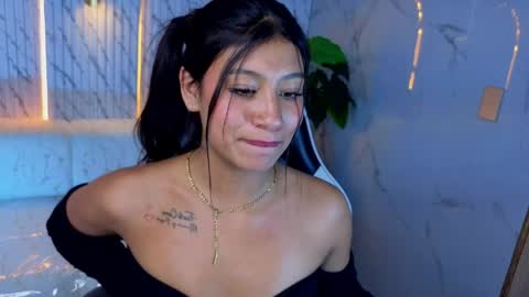 Snapshot of canela_savage_tx chatting on 05/20/26, 08:37 Canela online show from 05/20/26, 08:37