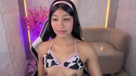 Snapshot of canela_savage_tx chatting on 06/11/26, 12:43 Canela online show from 06/11/26, 12:43