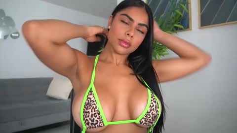 Snapshot of canelasungirl chatting on 12/05/25, 07:10 Jency NEW IG IMCANELA online show from 12/05/25, 07:10