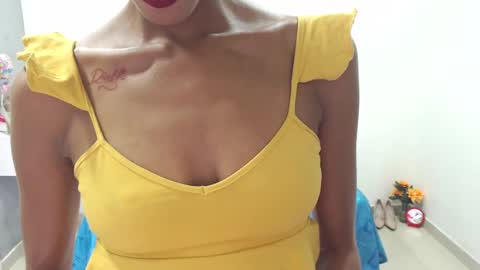 Canela online show from 12/17/24, 04:21