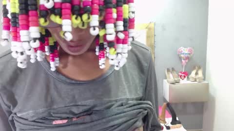 Canela online show from 01/16/25, 03:02
