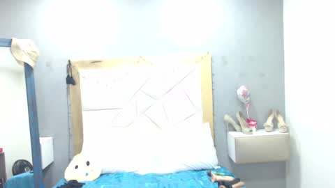 Canela online show from 02/19/25, 07:16