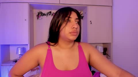 GABRIELA LOPEZ online show from 05/02/26, 08:14