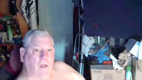 canoelicker69 online show from 09/20/25, 12:39