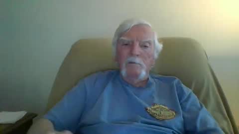 Snapshot of capecod21 chatting on 02/09/25, 08:02 capecod21 online show from 02/09/25, 08:02