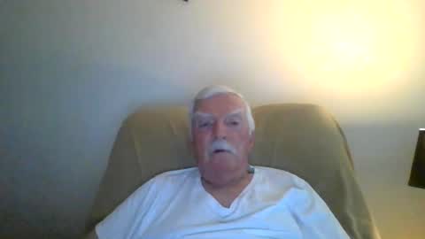 Snapshot of capecod21 chatting on 07/26/26, 11:17 capecod21 online show from 07/26/26, 11:17