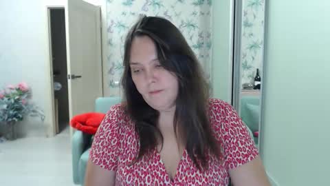 Snapshot of cappuchinno chatting on 12/13/25, 08:04 cappuchinno online show from 12/13/25, 08:04