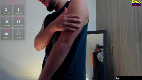 caprywilliams online show from 12/12/24, 08:21