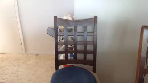 capt5105 online show from 02/17/25, 03:04