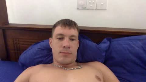 Snapshot of capt_oliver chatting on 12/02/24, 06:54 follow my twitter online show from 12/02/24, 06:54