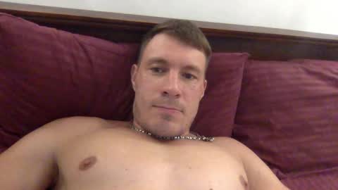 Snapshot of capt_oliver chatting on 12/05/24, 07:17 follow my twitter online show from 12/05/24, 07:17