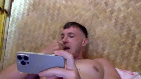 Snapshot of capt_oliver chatting on 01/25/25, 06:46 follow my twitter online show from 01/25/25, 06:46