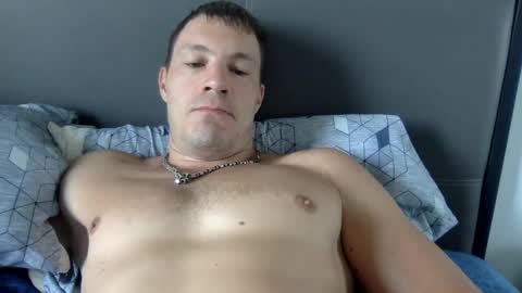 Snapshot of capt_oliver chatting on 03/07/25, 05:08 follow my twitter online show from 03/07/25, 05:08
