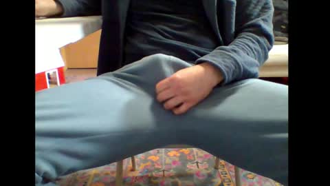 Snapshot of captainbratwurst21 chatting on 12/02/24, 06:32 captainbratwurst21 online show from 12/02/24, 06:32