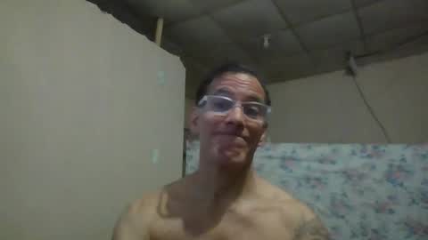 Snapshot of captainfox_ chatting on 06/09/26, 12:44 captainfox_ online show from 06/09/26, 12:44