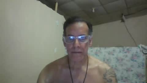 Snapshot of captainfox_ chatting on 06/15/26, 11:29 captainfox_ online show from 06/15/26, 11:29