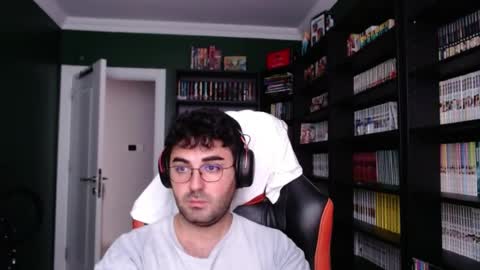 Snapshot of captainshanks chatting on 06/14/26, 04:25 captainshanks online show from 06/14/26, 04:25