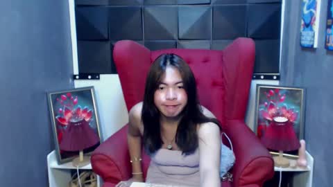Yumi Aera online show from 02/09/25, 10:54