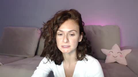 Snapshot of carakat chatting on 12/06/24, 11:03 carakat online show from 12/06/24, 11:03