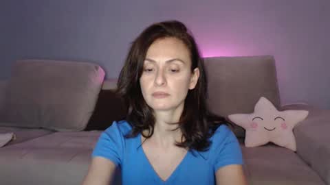 Snapshot of carakat chatting on 12/20/24, 12:08 carakat online show from 12/20/24, 12:08