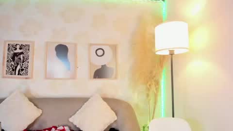 caramel_kiss_ online show from 06/19/26, 12:20