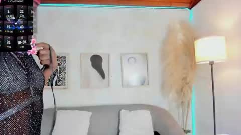 caramel_kiss_ online show from 06/25/26, 12:31