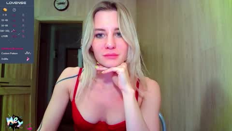 Snapshot of caramel_pie_ chatting on 11/19/25, 09:59 caramel online show from 11/19/25, 09:59