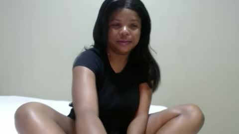 Snapshot of caramelbbe chatting on 04/27/26, 11:36 fifi online show from 04/27/26, 11:36