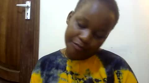 Snapshot of caramelbetty chatting on 06/05/26, 01:17 Betty online show from 06/05/26, 01:17
