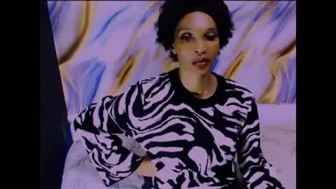 caramelminxx_ online show from 06/06/26, 08:52