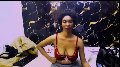 caramelminxx_ online show from 06/10/26, 08:02