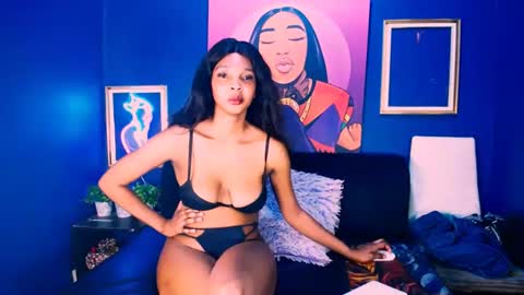 caramelminxxx online show from 12/03/24, 10:28