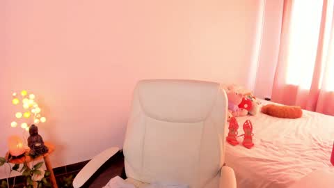              online show from 01/10/25, 10:15