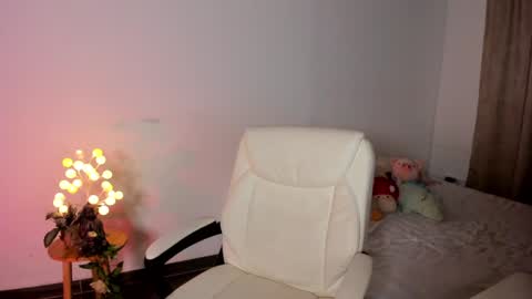              online show from 02/03/25, 10:47