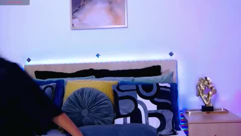 cardi_sin online show from 10/08/25, 03:53