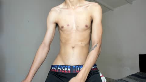 Carlos and Cristian  online show from 01/09/25, 01:18