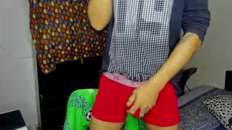 Carlos and Cristian  online show from 10/22/25, 06:46