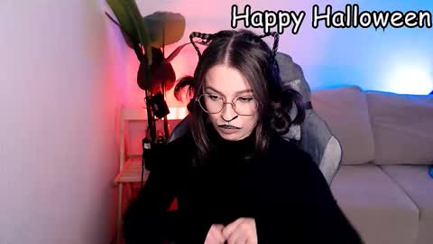 Snapshot of care_sensual chatting on 10/31/25, 06:14 Mary online show from 10/31/25, 06:14